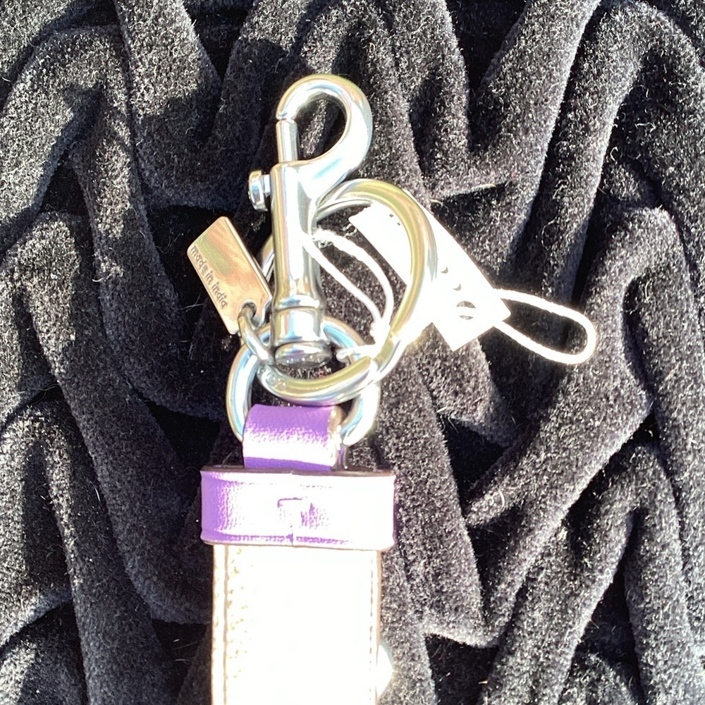 NWT Coach Trigger Snap Key Ring Bag Charm Purple and Floral Print - Picture 6 of 7